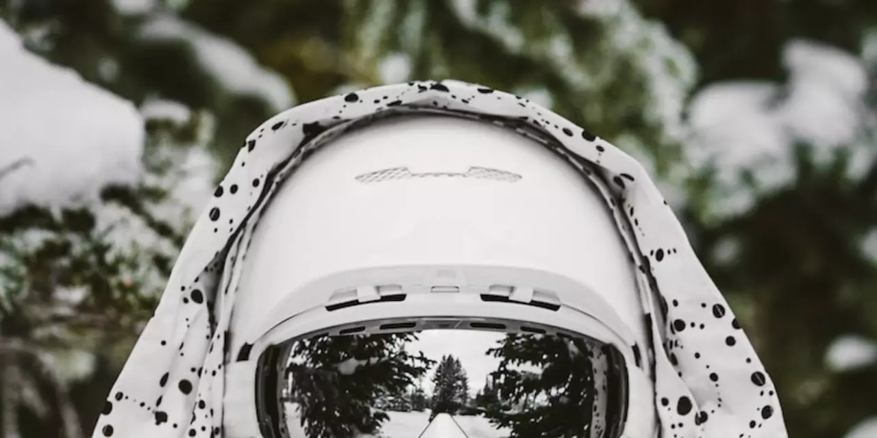 What is the safest ski helmet on Reddit?